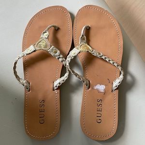 Guess Flip Flops